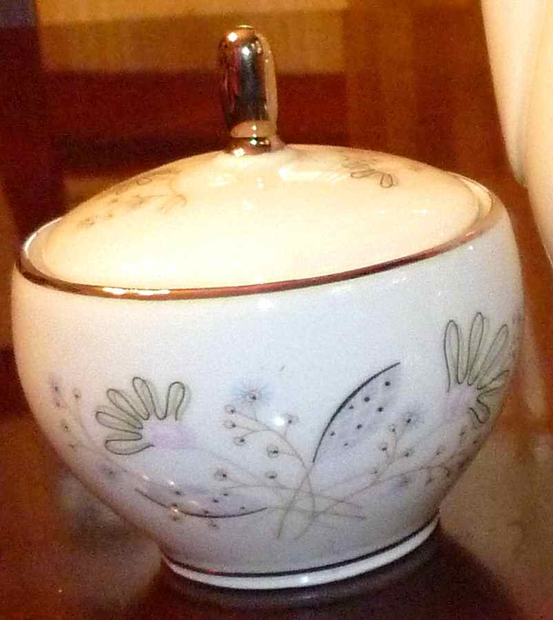 WIG599 Sugar Bowl & Lid by Winterling - Bavaria-1