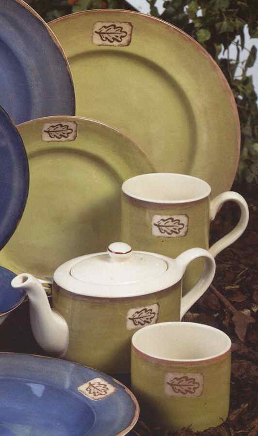 Leaf Green Dinner Plate by Wood & Sons-1