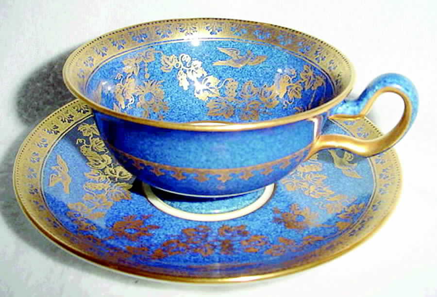 W1072 Footed Cup & Saucer Set by Wedgwood-1