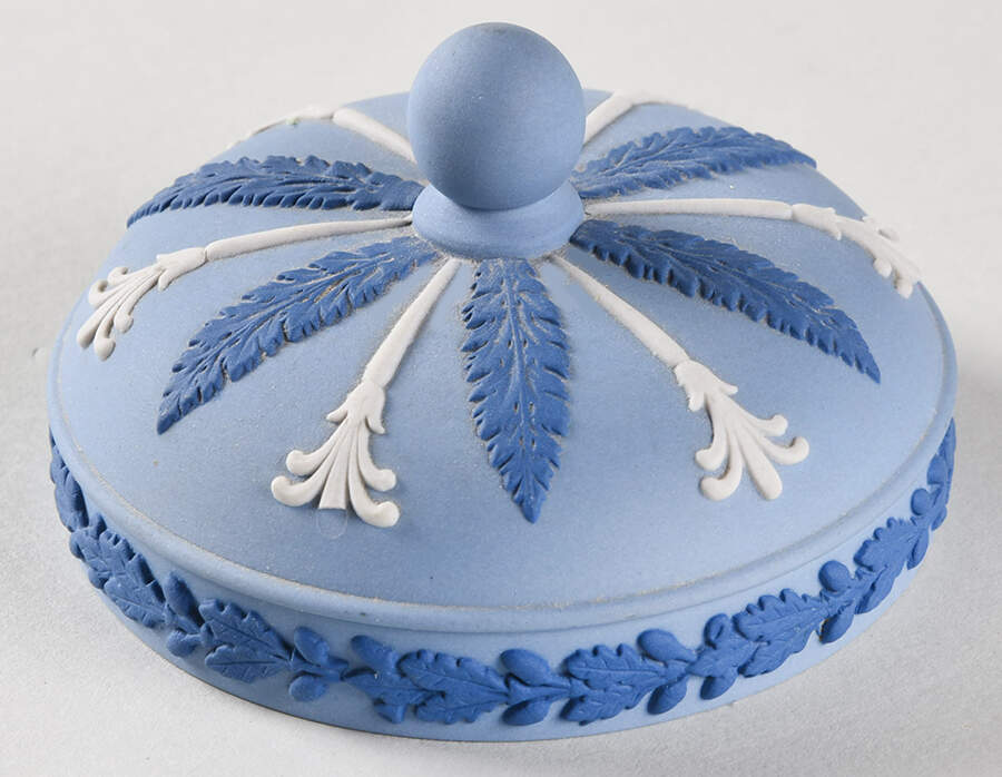 Cream Color and Portland Blue on Lavender Lid for Cigarette Jar by Wedgwood-1