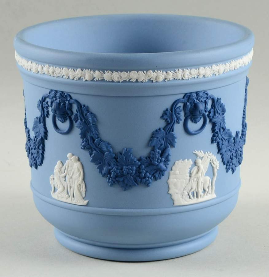 Cream Color and Portland Blue on Lavender 4" Jardiniere by Wedgwood-1