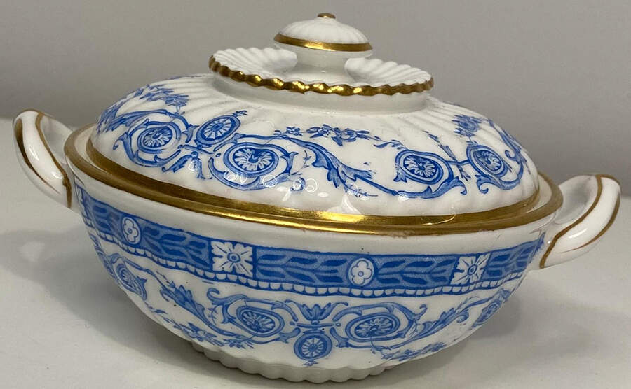 Y1304 Sugar Bowl & Lid by Wedgwood-1