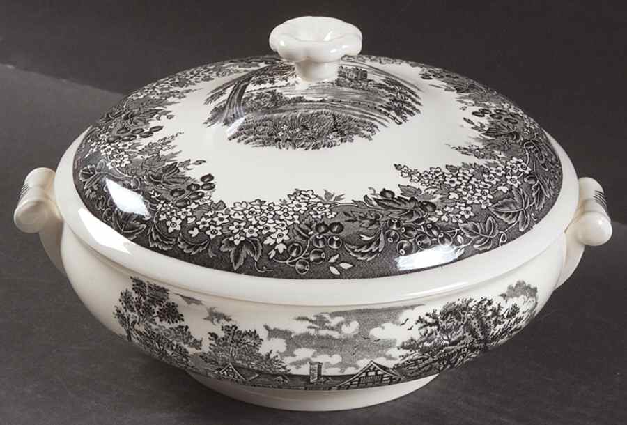 Romantic England Black Round Covered Vegetable by Wedgwood-1