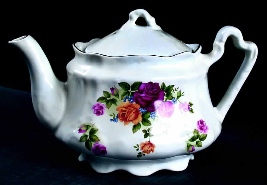 6536 Teapot & Lid by Arthur Wood-1