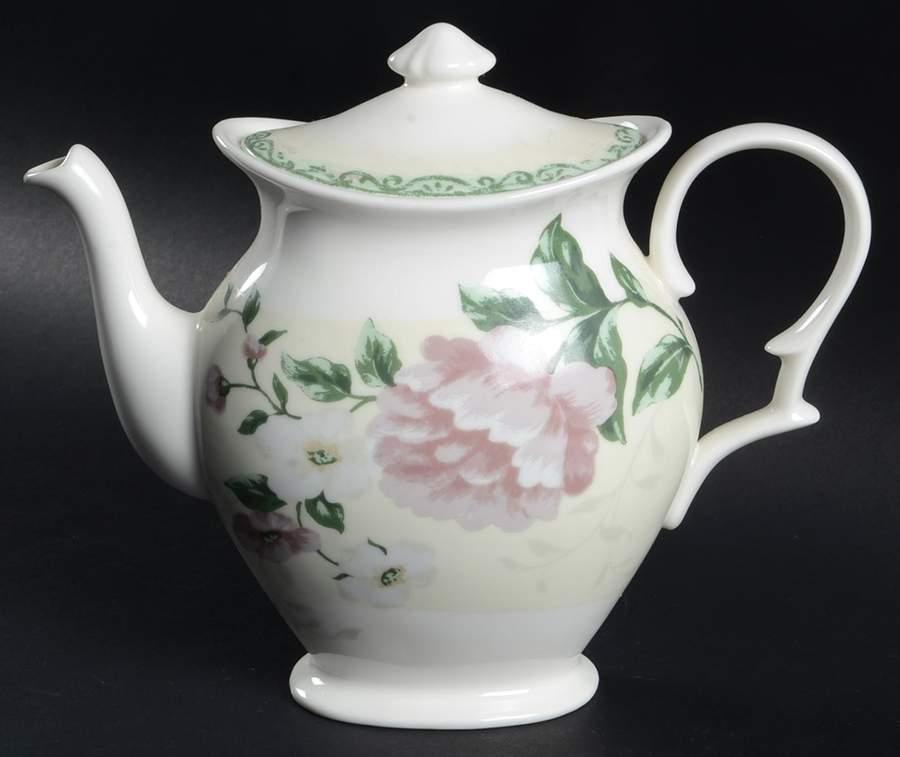 Elizabeth Teapot & Lid by Westbury Court-1