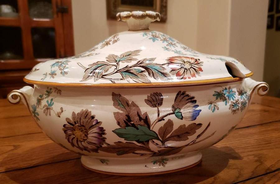 A1655 Tureen &  Lid by Wedgwood-1