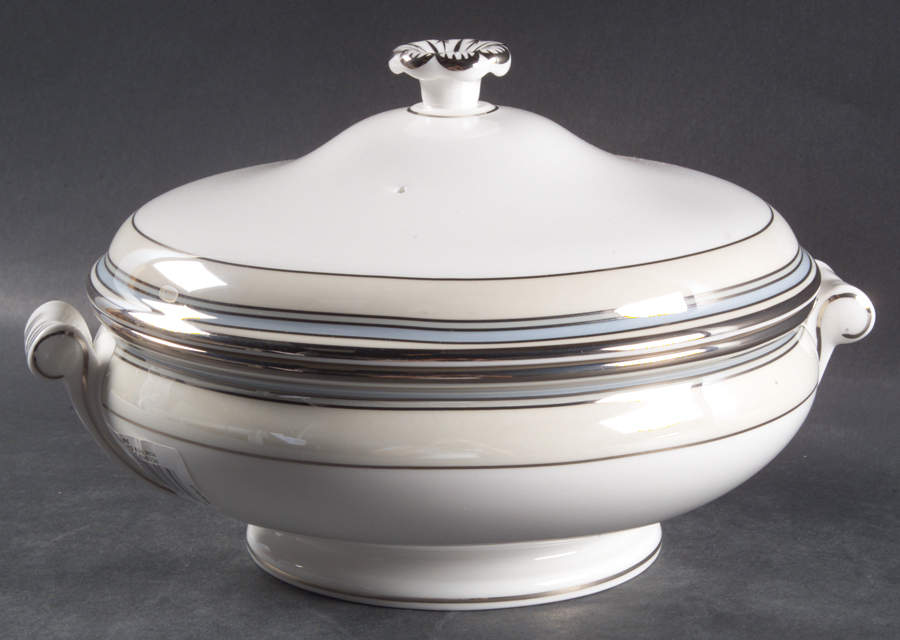 Lustreware Accessories Round Covered Vegetable by Wedgwood-1
