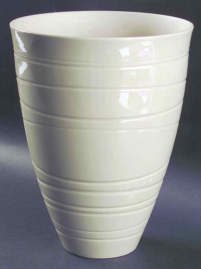 Jasper Conran Lustreware 11" Vase by Wedgwood-1