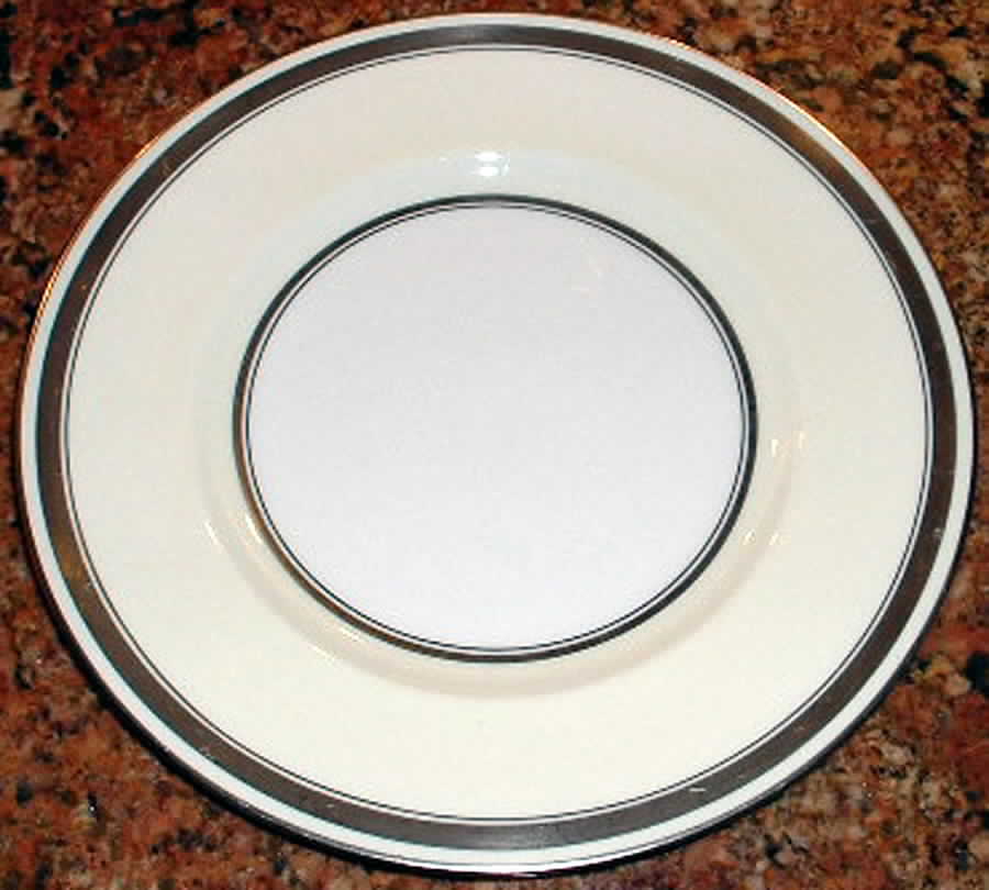 W3701 Dinner Plate by Wedgwood-1