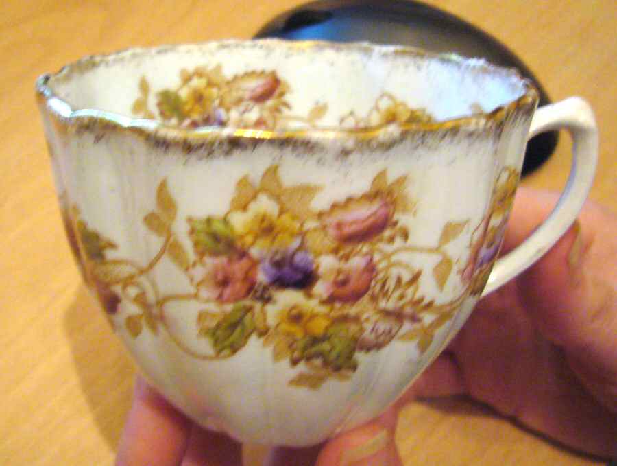 Edna Flat Cup by Wild Bros-1