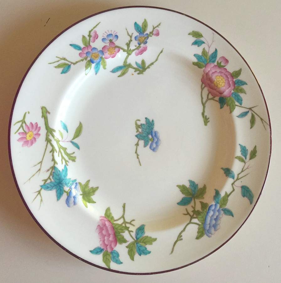 X8847 Dinner Plate by Wedgwood-1