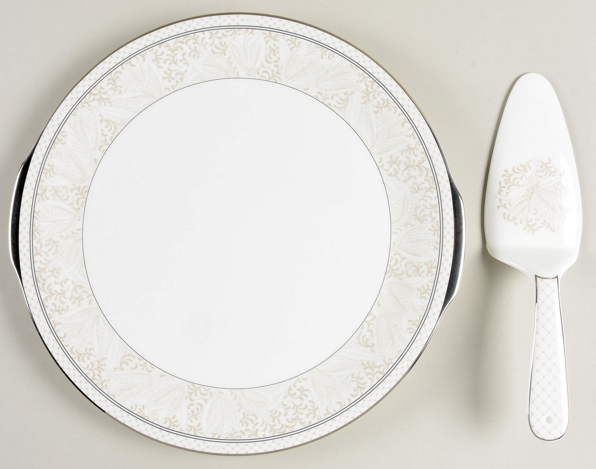 Padova Cake Plate and Server (Boxed Set) by Waterford China-1