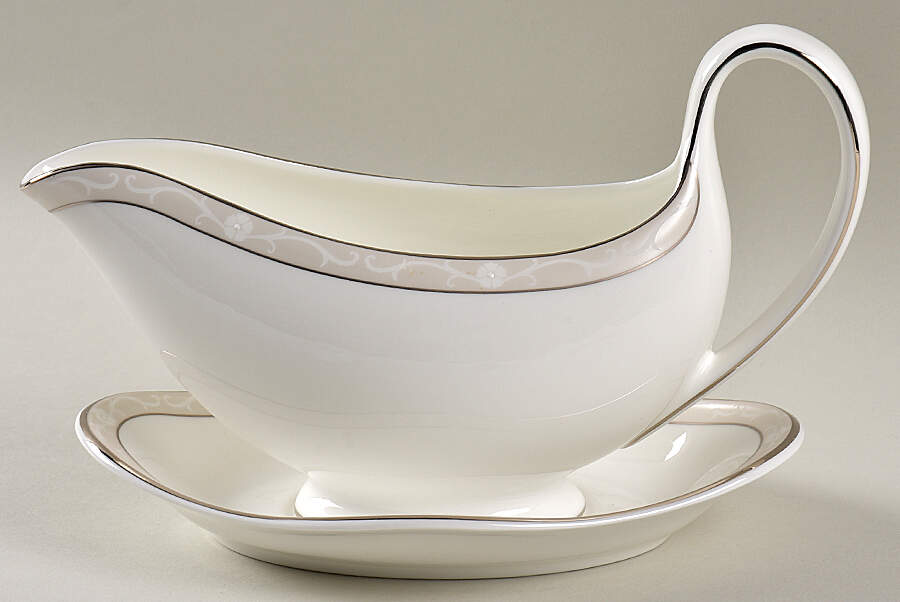 Icing Gravy Boat & Underplate by Wedgwood-1
