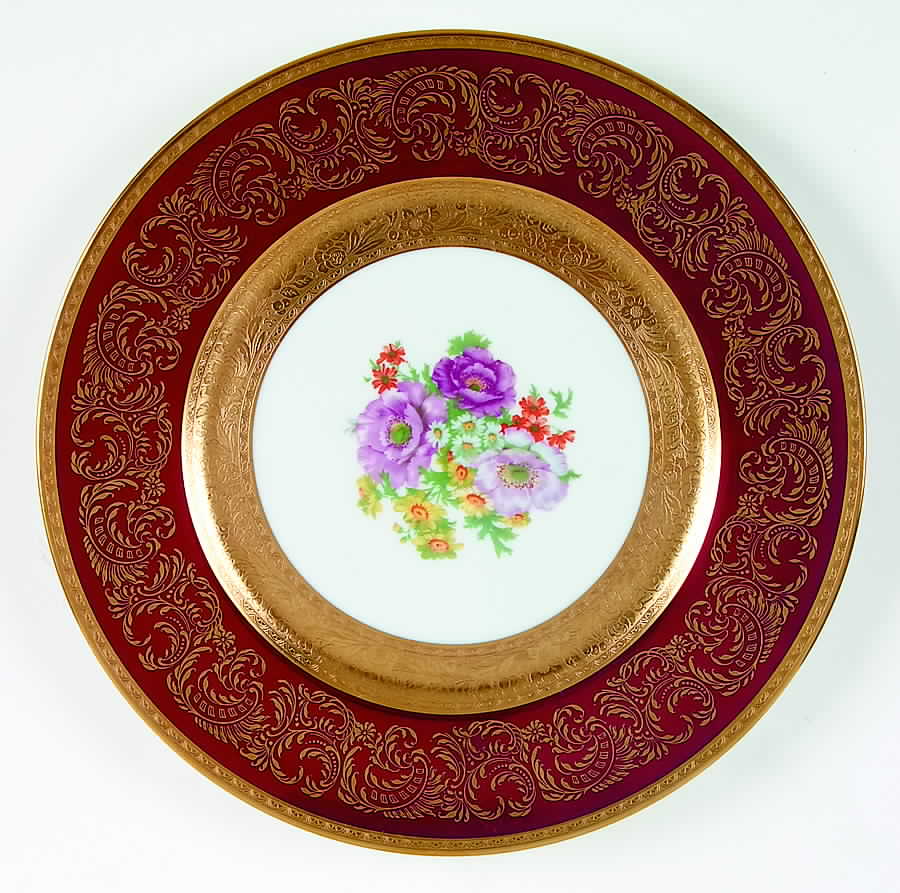 WHD17 Dinner Plate by Wheeling Decorating-1