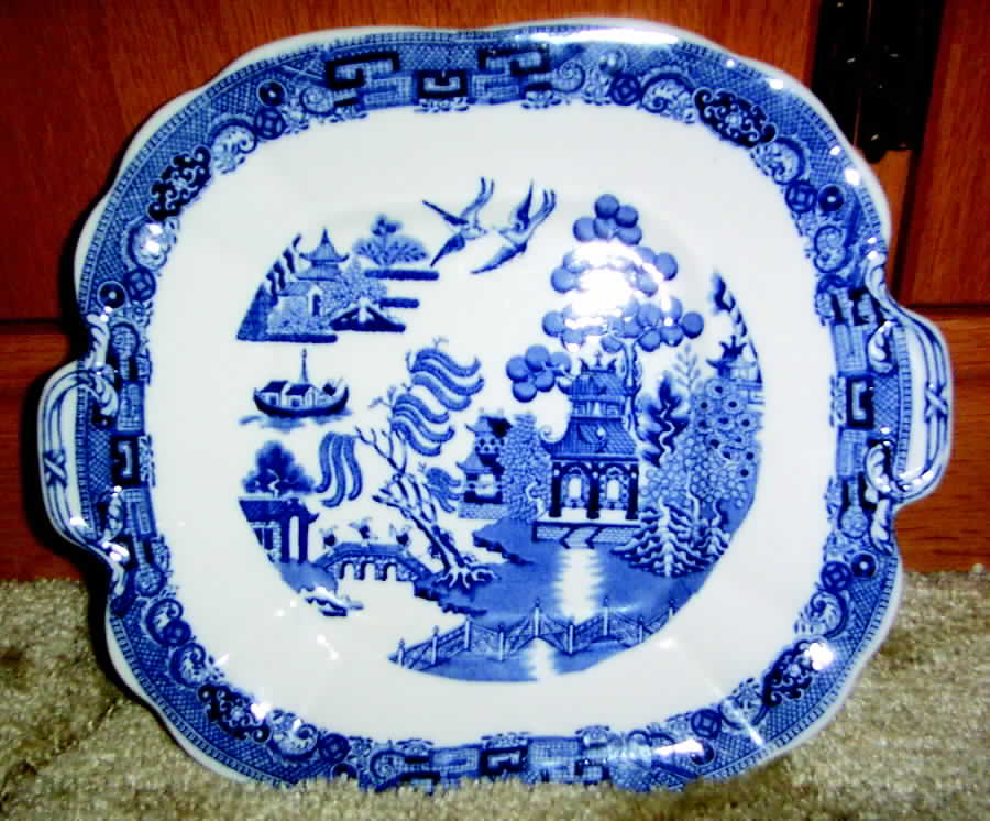Willow Blue (No Inner Band, No Trim) Square Vegetable Bowl by Wedgwood-1