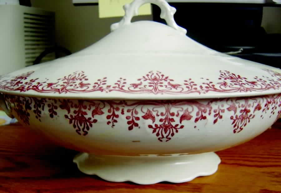 WSD9 Round Covered Vegetable by West End Pottery Co-1