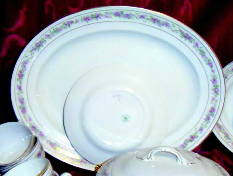 C197 12" Oval Serving Platter by Wedgwood-1