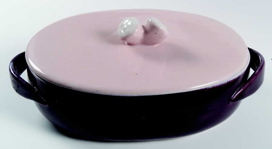 WIN39 3 Quart Oval Covered Casserole by Winfield-1