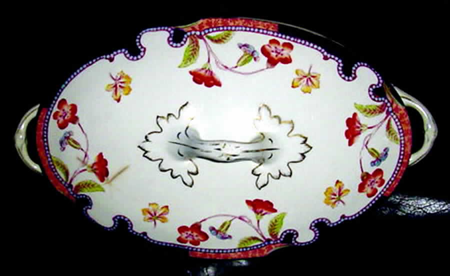 Kent Oval Covered Vegetable by Wood & Sons-1