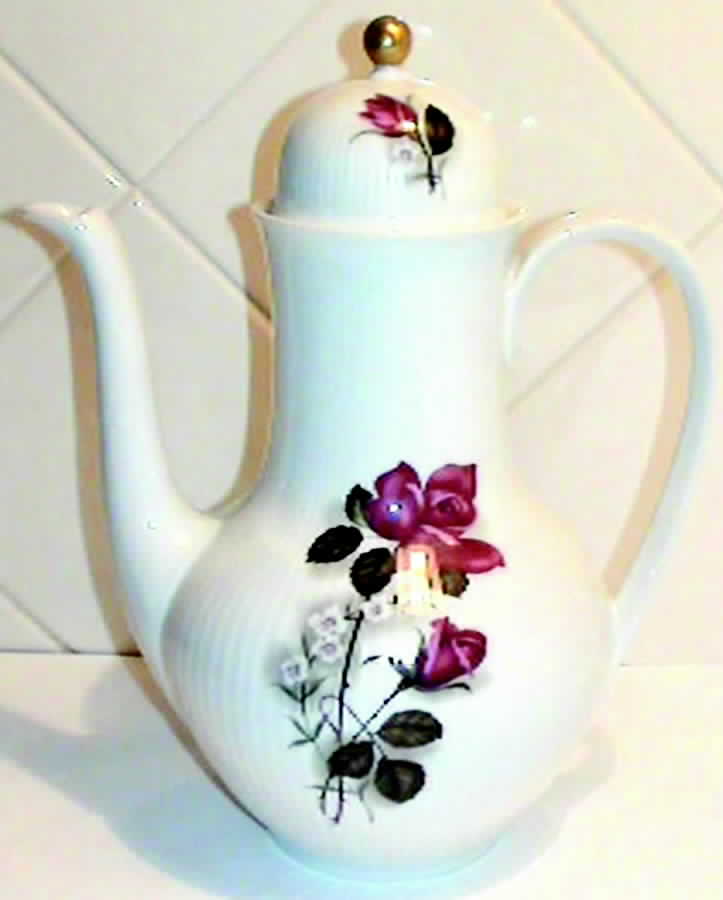 1680 Coffee Pot & Lid by Retsch & Co-1