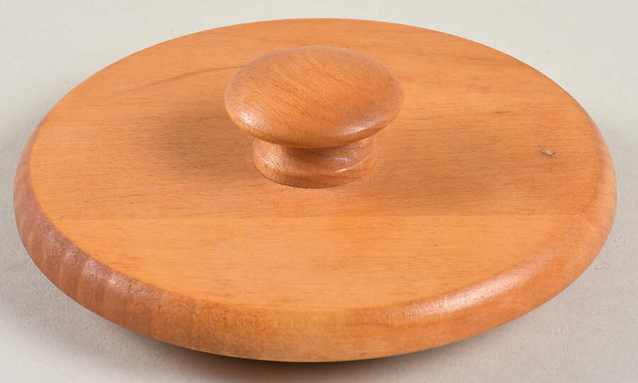 Rose Sponge Wood Lid for Medium Canister by Workshop Gerald Henn-1