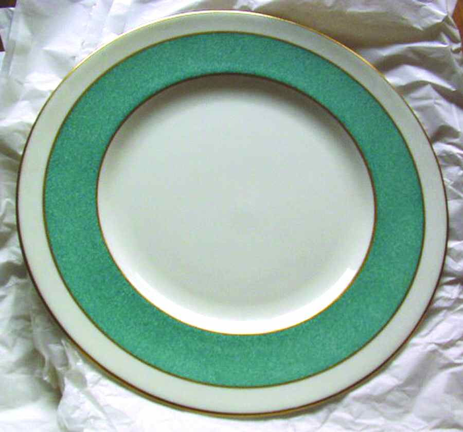 WW332 Dinner Plate by Wedgwood-1