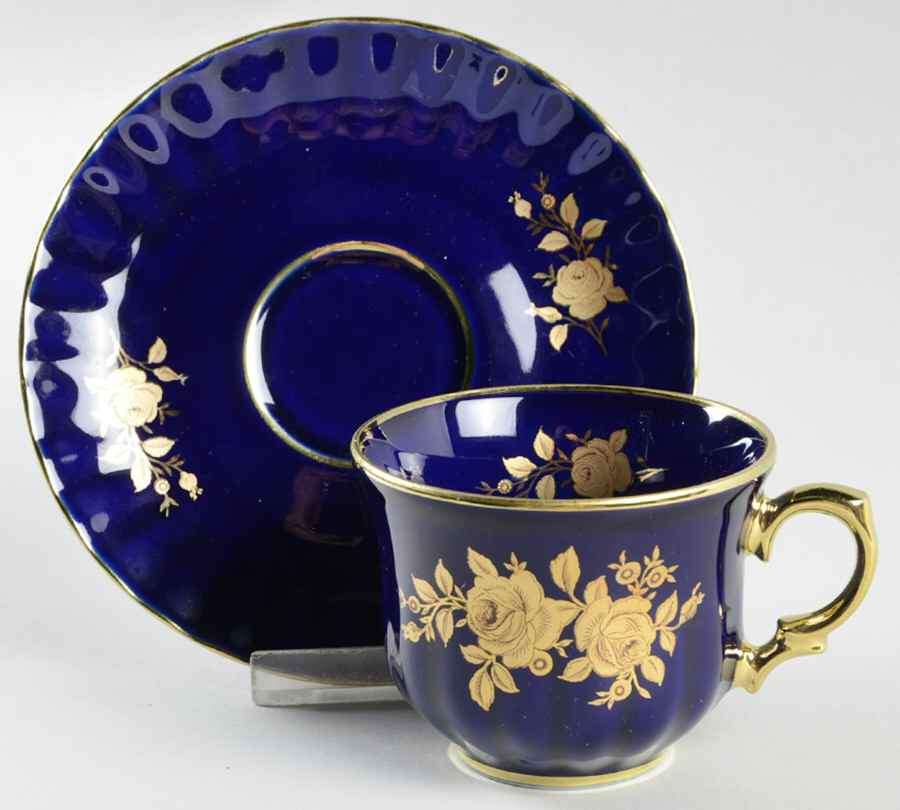 RXH38 Flat Cup & Saucer Set by Retsch & Co-1