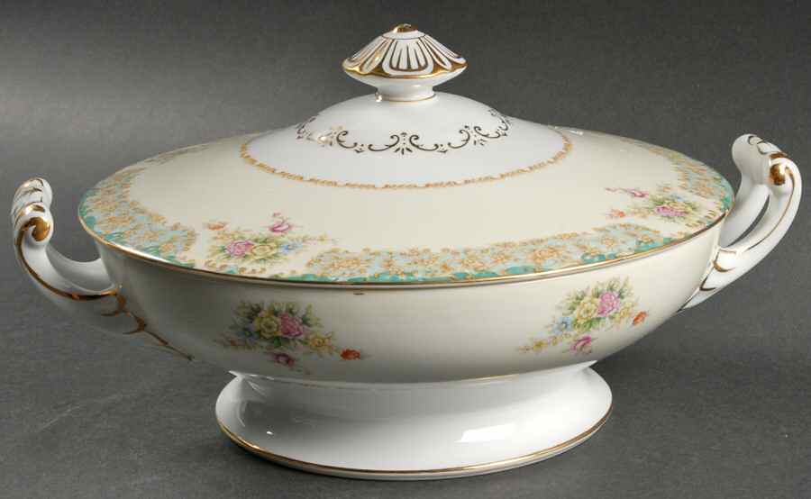Greenleigh (Green & Aqua Border) Round Covered Vegetable by Wentworth-1