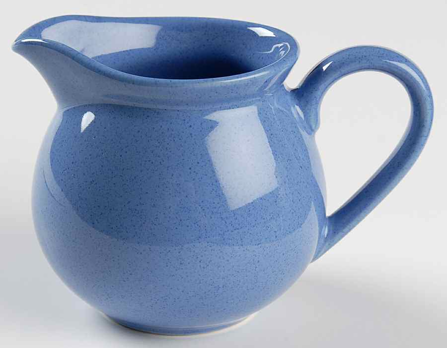 Fun Factory Freestyle Periwinkle Creamer by Waechtersbach-1