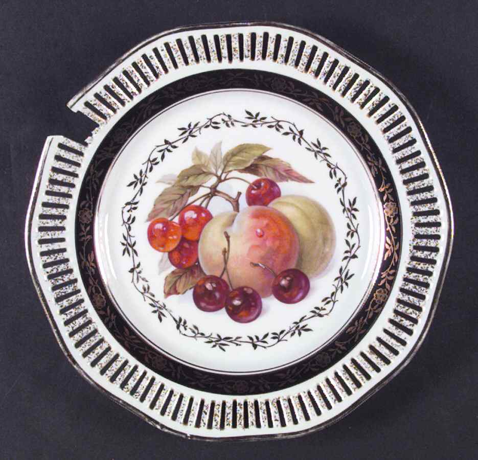WIG375 Black Dinner Plate by Winterling - Bavaria-1