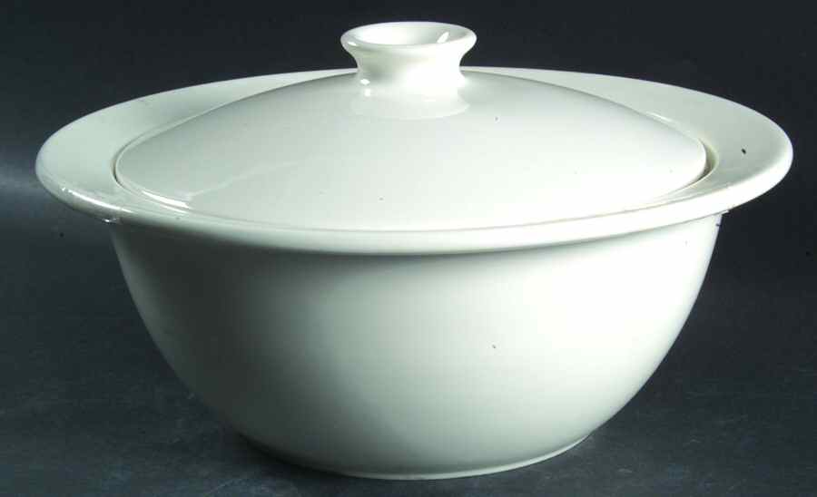 Minimal Chalk 2 Qt Round Covered Casserole by Wedgwood-1