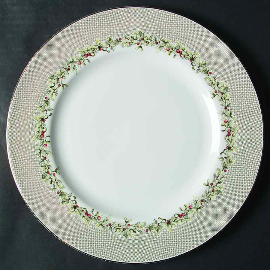 Holly Wreath Dinner Plate by Wedgwood-1