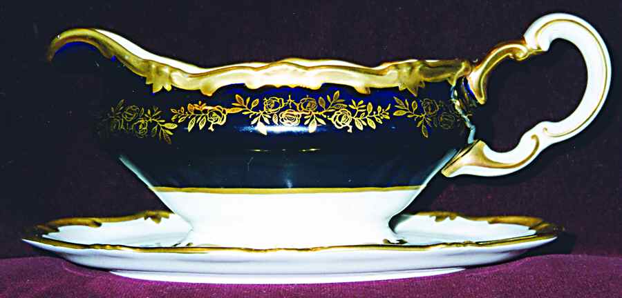 6208 Gravy Boat with Attached Underplate by Weimar-1