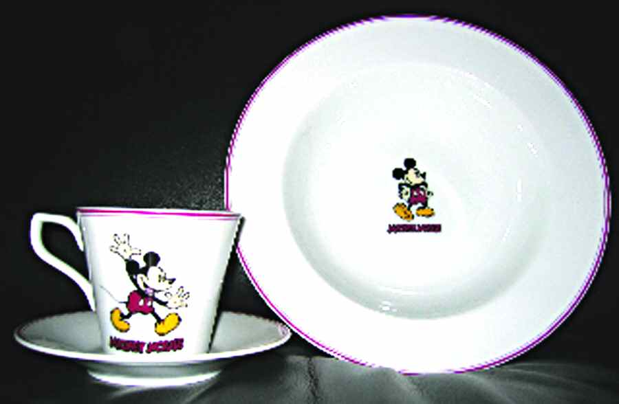 DIN47 Flat Cup & Saucer Set by Disney-1