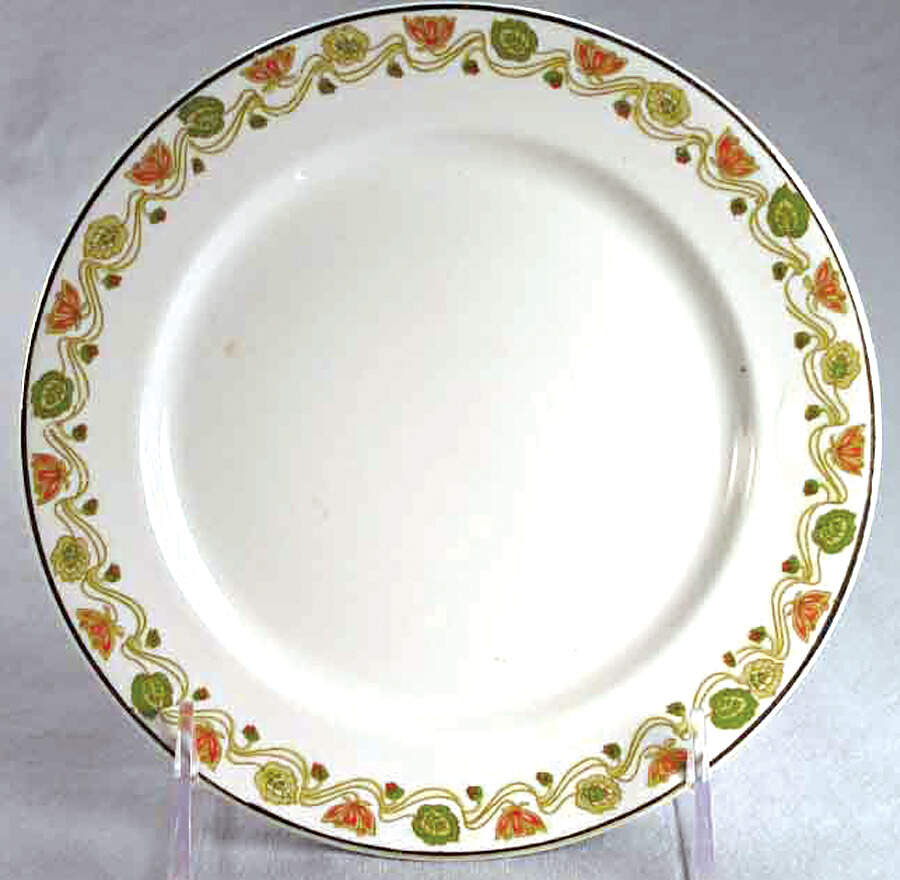 9021 Dinner Plate by Warwick-1
