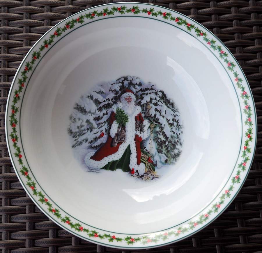 Father Christmas 10" Round Vegetable Bowl by National Wildlife Federation-1