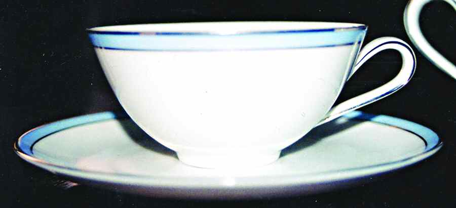 WLD20 Flat Cup & Saucer Set by Waldershof-1