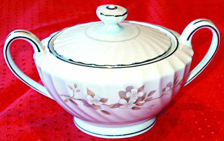 Colette Sugar Bowl & Lid by Wentworth-1