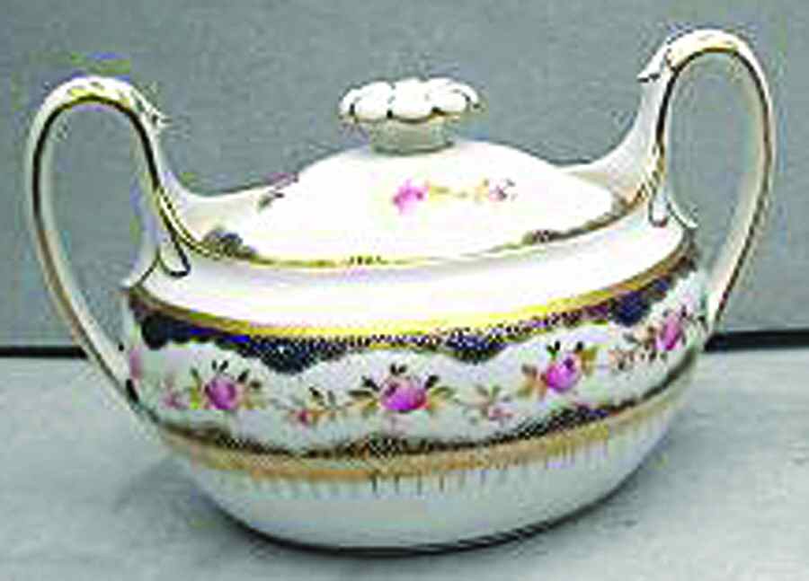 Y6500 Sugar Bowl & Lid by Wedgwood-1
