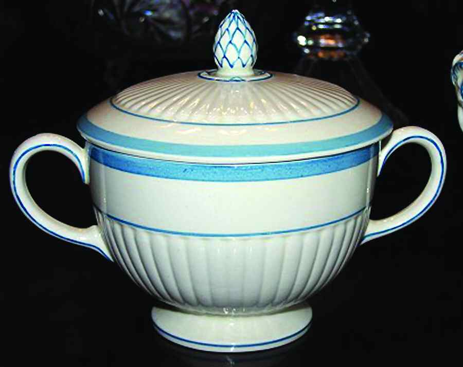 Am8429 Sugar Bowl & Lid by Wedgwood-1