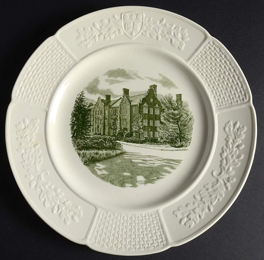 Wellesley College Green Dinner Plate by Wedgwood-1