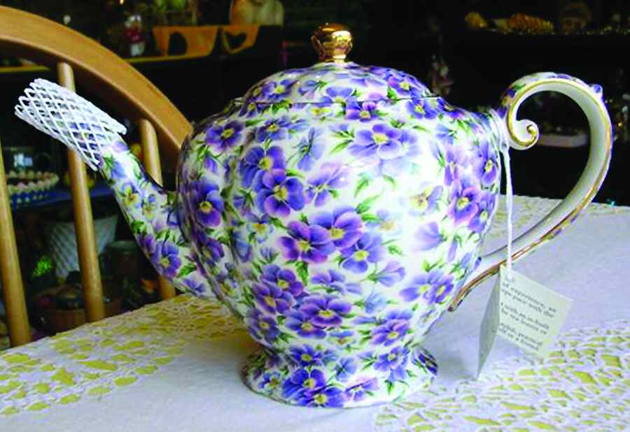6792 Teapot & Lid by Arthur Wood-1
