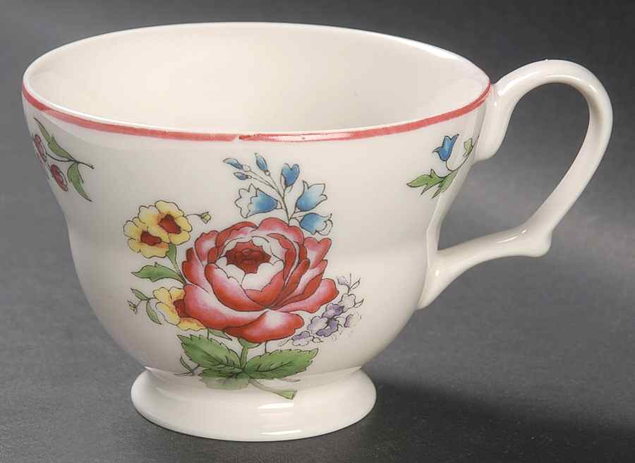 Victoria Oversized Cup by William Roberts-1