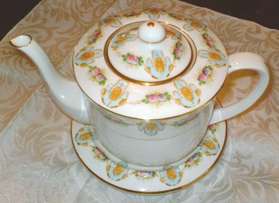 Rhiems Teapot & Lid by Wild Bros-1