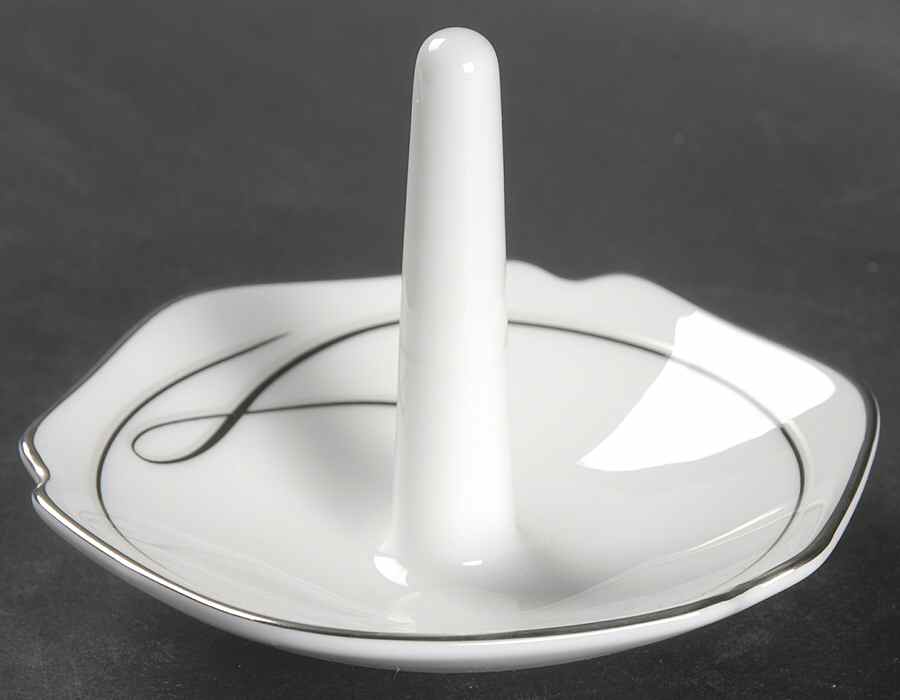 Ballet Ribbon (Platinum) Ring Holder by Waterford China-1