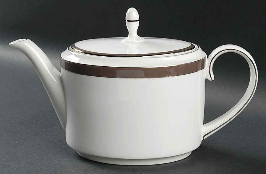 Sable Duchesse Teapot & Lid by Wedgwood-1
