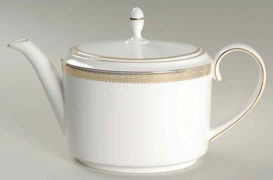 Vera Lace Gold Teapot & Lid by Wedgwood-1