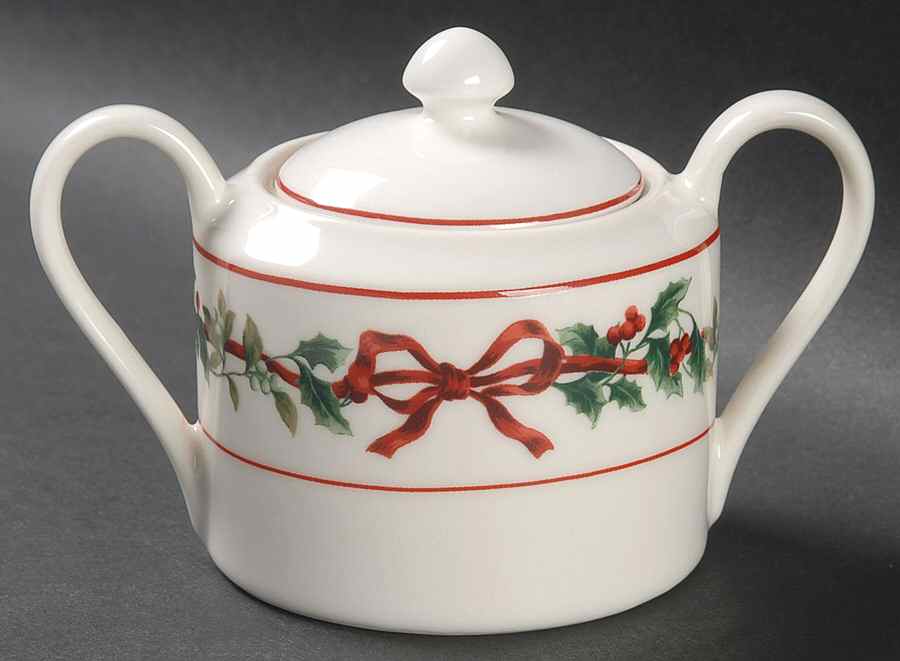 Holiday Garland Sugar Bowl & Lid by William Roberts-1
