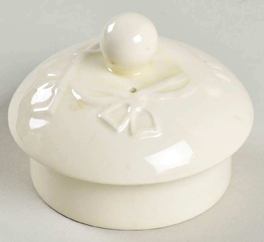D'Ye Ken John Peel White Lid for Teapot by Wedgwood-1