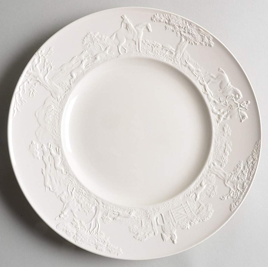 D'Ye Ken John Peel White Dinner Plate by Wedgwood-1